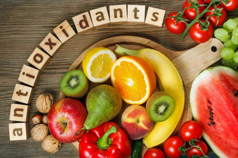 Eat Foods Rich in Antioxidants